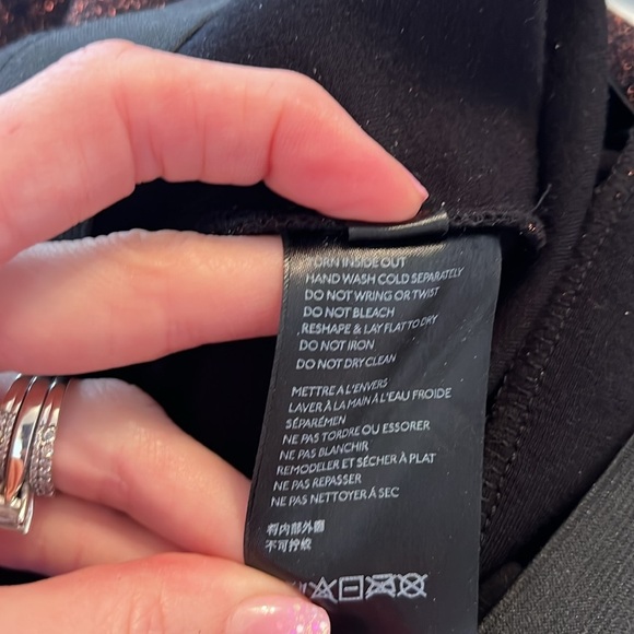 Urban Outfitters Silence+Noise Bella Shimmer Pull On Stretch Flare Pants Medium - Picture 10 of 10